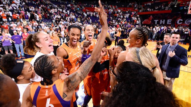 mercury_get_first_win_of_season_by_beating_aces.jpg